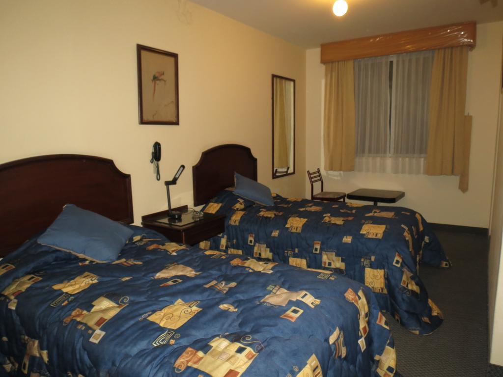 Hotel Plaza Mayor Lima Cameră foto